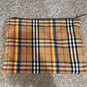 Authentic Burberry color Nova Check Large pouch